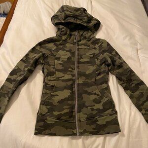Lulu Cameo Subber Zip Up